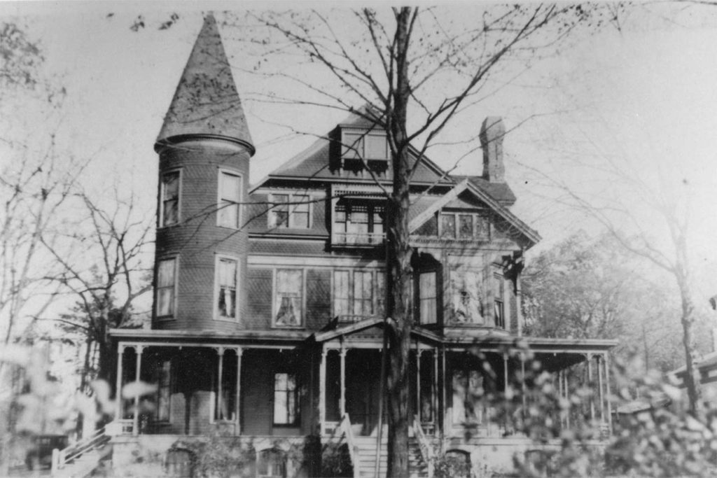 The Historic Baker House In Lake Geneva, WI | Established 1885 - History